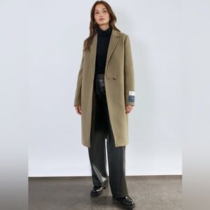 Aritzia Babaton
The Stedman Coat - Virgin Wool Olive